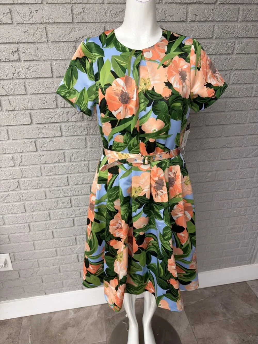 Tahari ASL Women's Floral Belted Pleated Short Sleeve Dress Size 8 - Picture 3 of 16